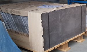 3030-1 betonlook antraciet vloertegels 40x80 cm. Restpartij bij Tegelstudio Zeeland in Vlissingen