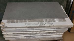 3030-14 betonlook vloertegels grijs 40x80 cm bij Tegelstudio Zeeland in Vlissingen