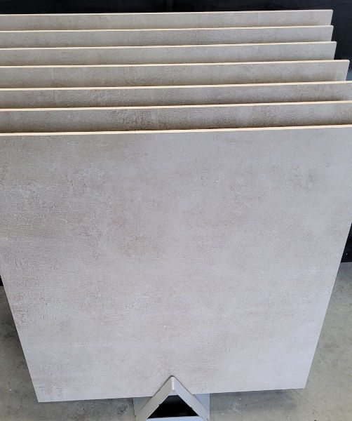 3030-50 restpartij zandkleur vloertegels van 60x60 cm bij Tegelstudio Zeeland in Vlissingen