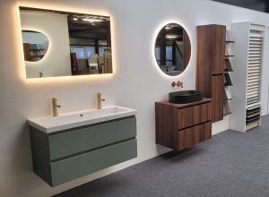 Badkamermeubels / wastafelmeubels in de showroom van Tegelstudio Zeeland in Vlissingen