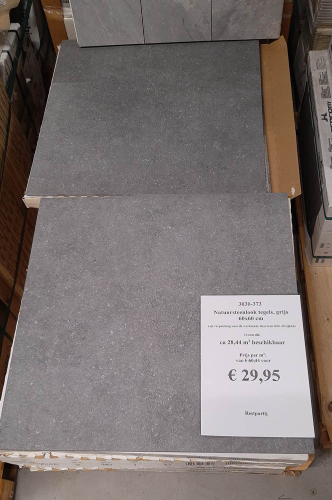 Restpartij Cifre Belgium Pierre Grey natuursteenlook tegels bij Tegelstudio Zeeland in Vlissingen