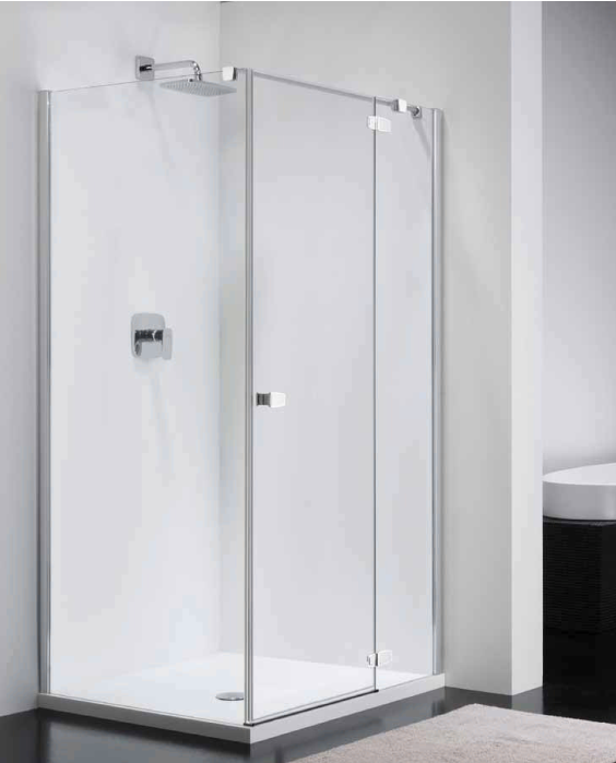 Impressiefoto douchecabine van 90x120 cm, 195 cm hoog met draaideur aan de lange zijde. Opruimartikel in het verkoopmagazijn van Tegelstudio Zeeland in Vlissingen